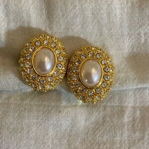 Vintage Faux‎ Pearls and Rhinestones Clip on Earrings